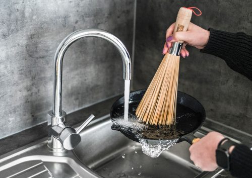 G21 -bambusz kefe, serpenyők tisztításához