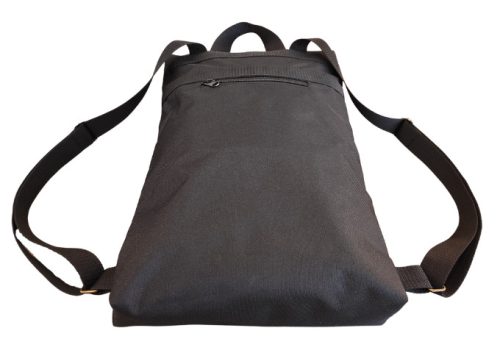 Fekete hátizsák első zsebbel 26x42x6 cm