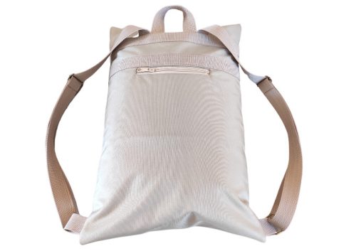 Drapp hátizsák első zsebbel 33x49 cm