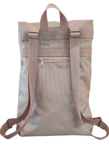 Drapp hátizsák első zsebbel 26x42x6 cm