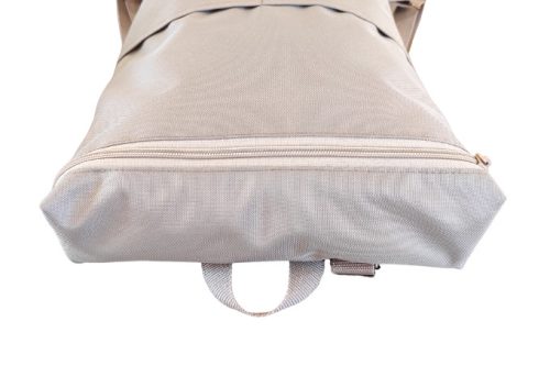 Drapp hátizsák első zsebbel 26x42x6 cm